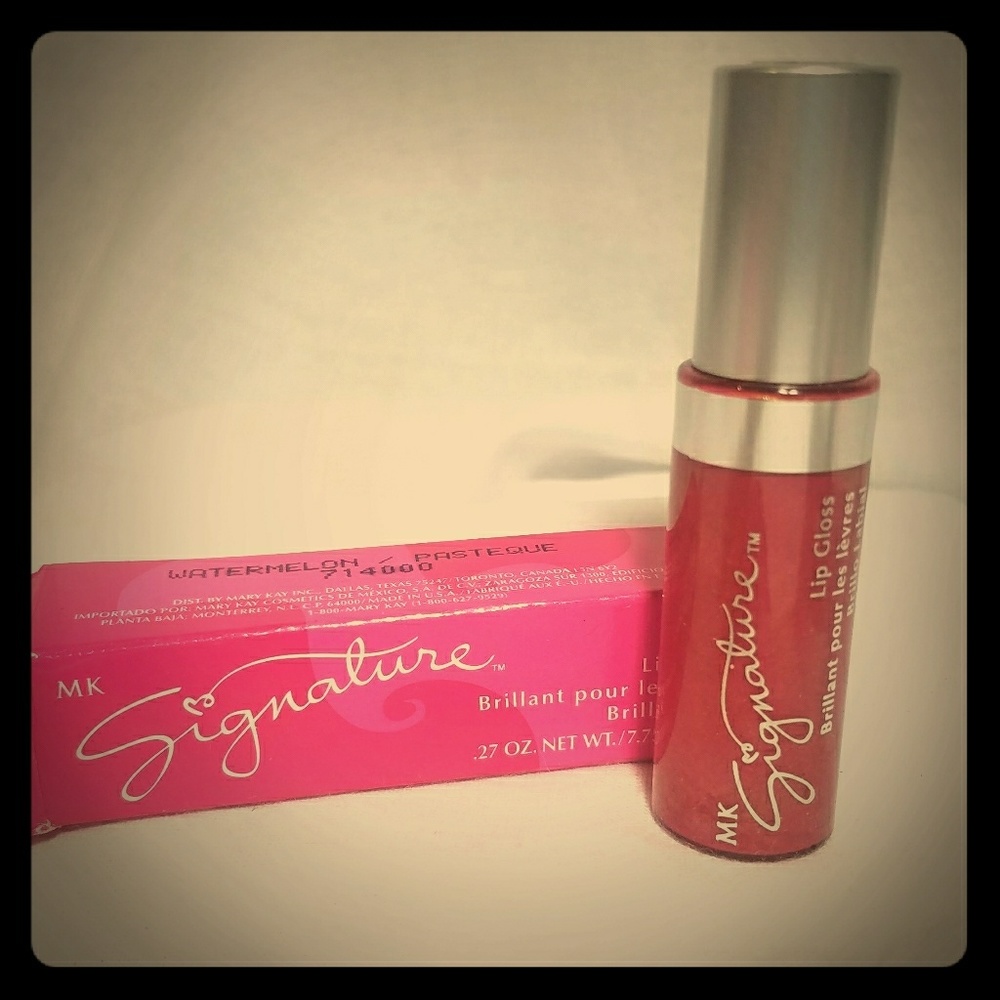 Mary Kay lip gloss
